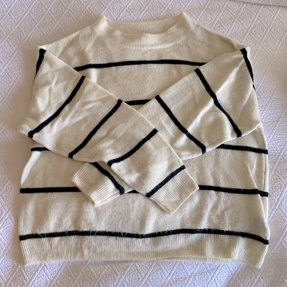 H&M sweater size S good condition